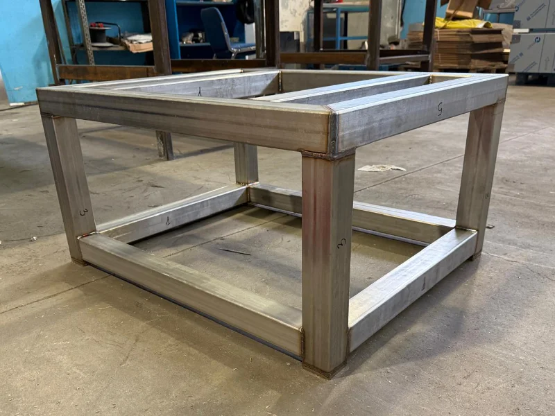 edilizia-civile assemblaggio-e-montaggio-di-componenti-metallici