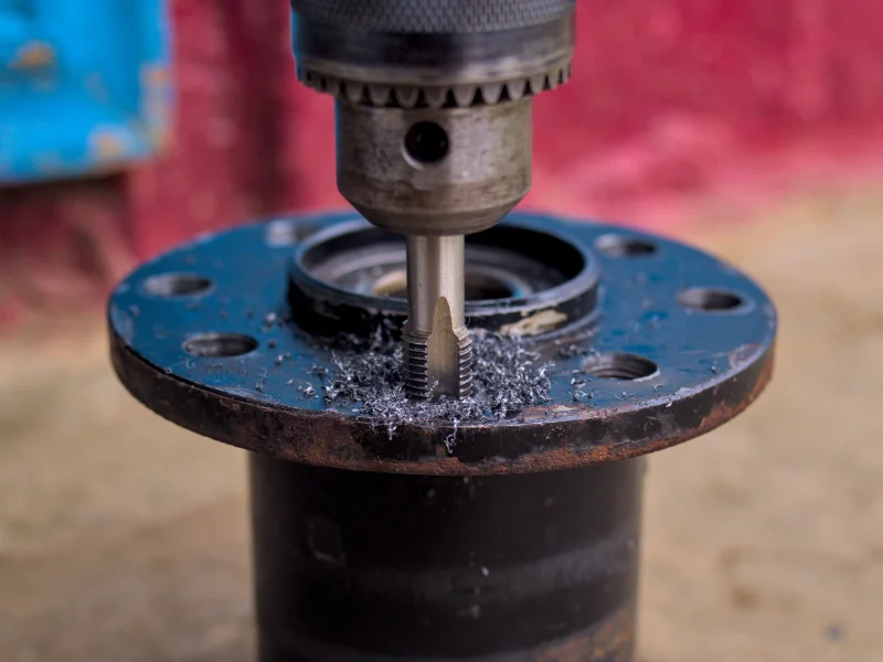 nautica-ambienti lavorazioni-meccaniche-con-maschiatura